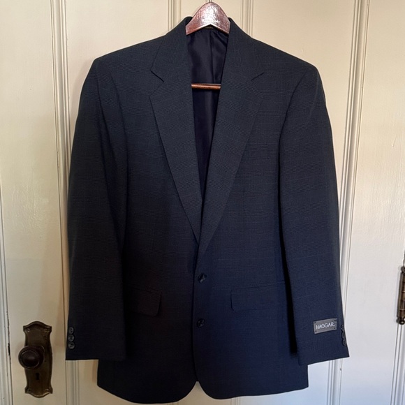 New size 38 suit coat 
Dark/ lighter blue and burgandy stripe - Picture 1 of 9